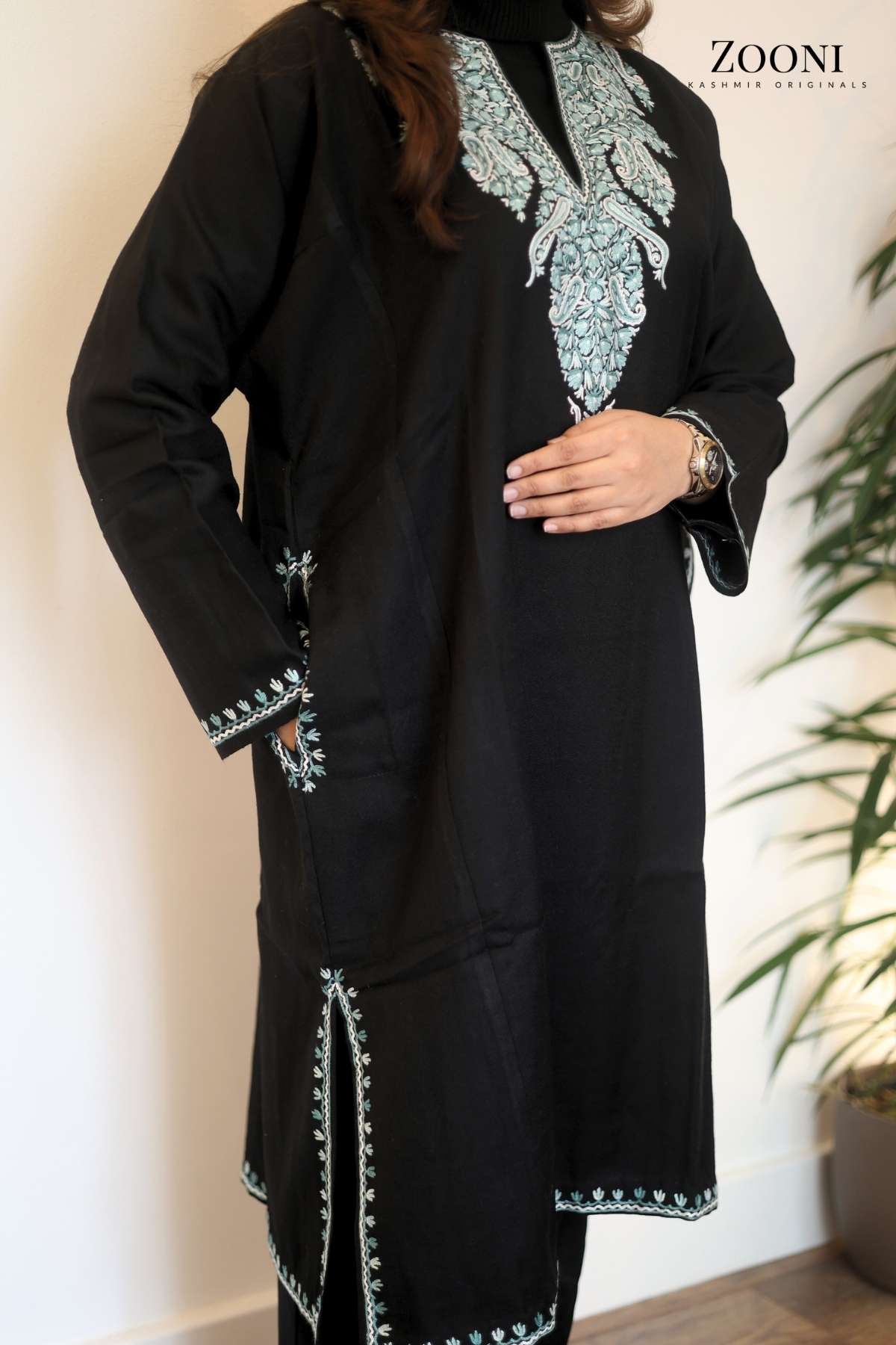 Pure Wool Hand Embroidered Kashmiri Pheran/Feran: Aari (Stitched) Black